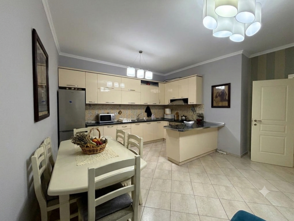 In vendita, Appartamento 2+1, Lago Secco, Tirana.
