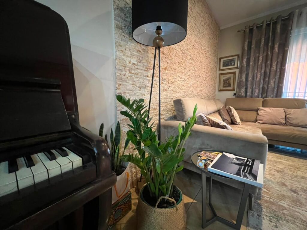 Apartament 2+1+2+🅿️ per shitje perballe Delijorgjit !