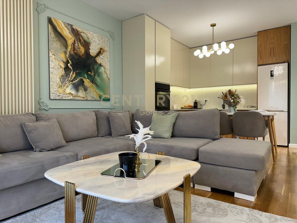Luxury Apartment 1+1 + Parking Space For Rent near Skënderbej Square (Center), Barrikadave Street!