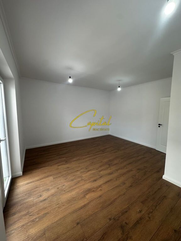 SHITET APARTAMENT 1+1 PAZARI I RI 16.000.000 LEKE