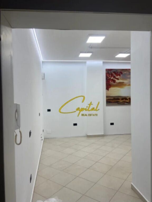 BUSINESS PREMISES FOR RENT 76 M2 ASTIR 70,000 LEKE