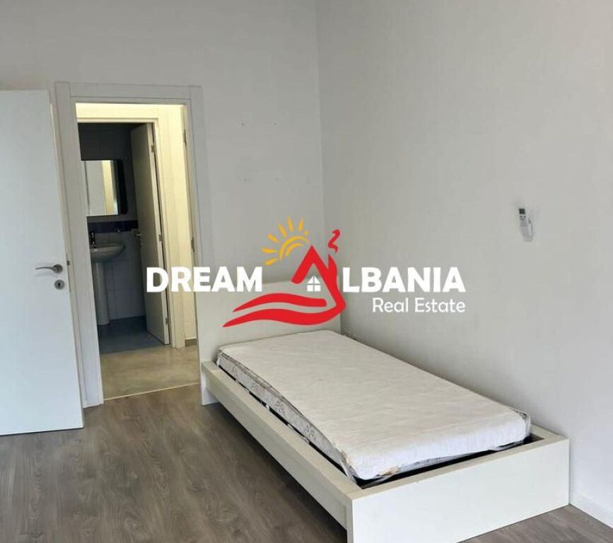 Villa Duplex 4+1+2+piscina in affitto a Residenza Kodra e Diellit (ID 4251302).