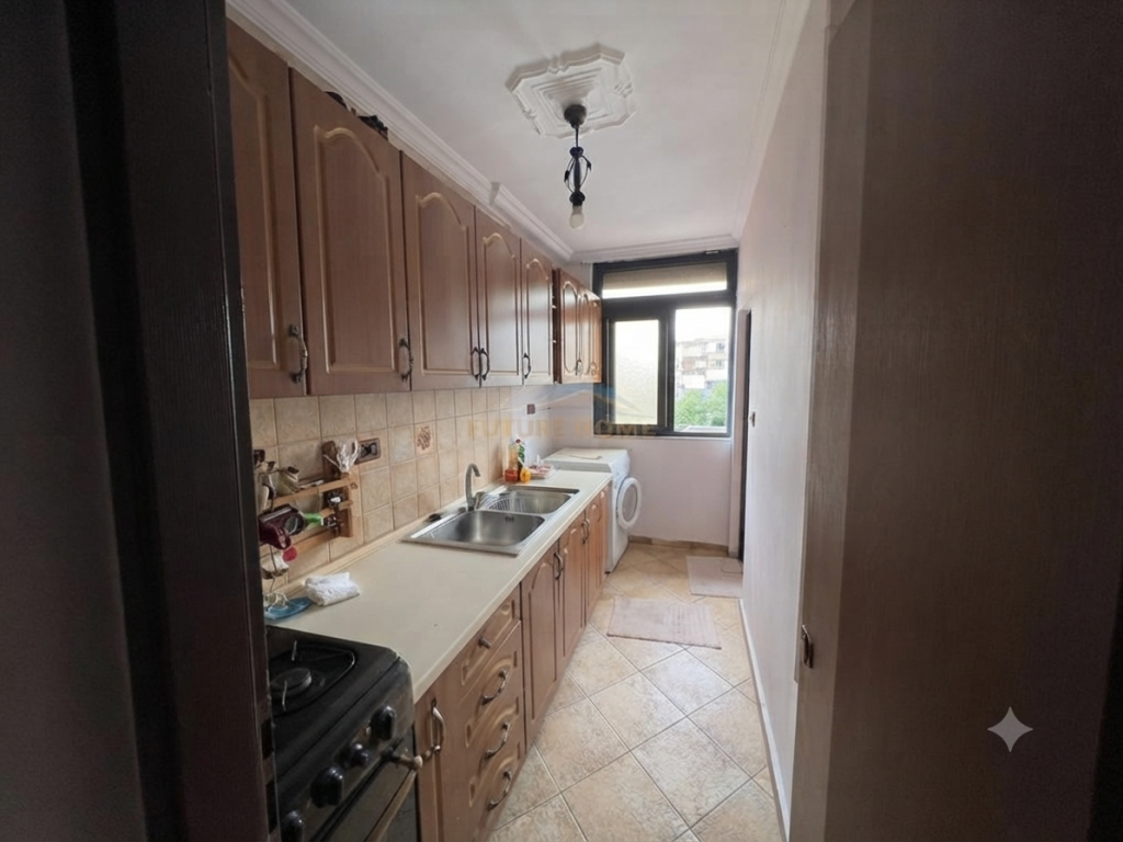 Affitto, Appartamento 1+1, Myslym Shyri, Tirana.