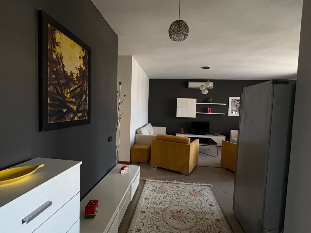 Affittasi 2+1+1 Scuola di Balletto 600€