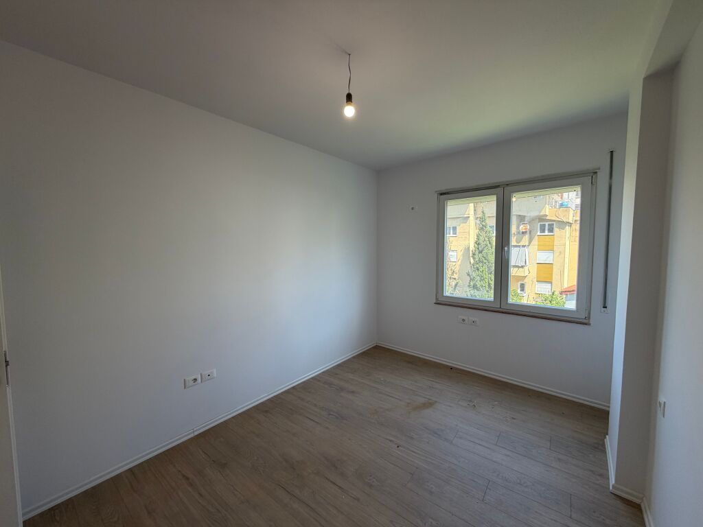 Apartament 2+1+2 tualete ne shitje, Kodra e Priftit