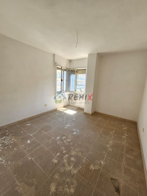 SHITET APARTAMENT 2+1 NE PLAZHIN ILIRIA, DURRËS