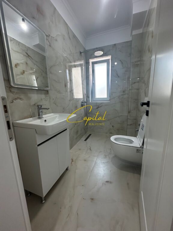 SHITET APARTAMENT 1+1 PAZARI I RI 16.000.000 LEKE