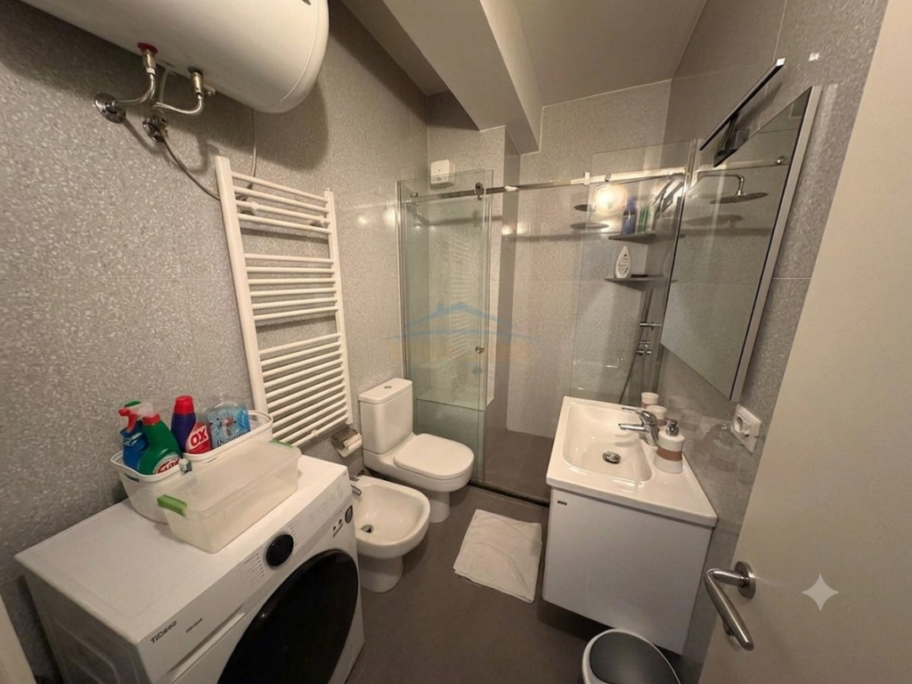 In vendita, Appartamento 2+1, Lago Secco, Tirana.