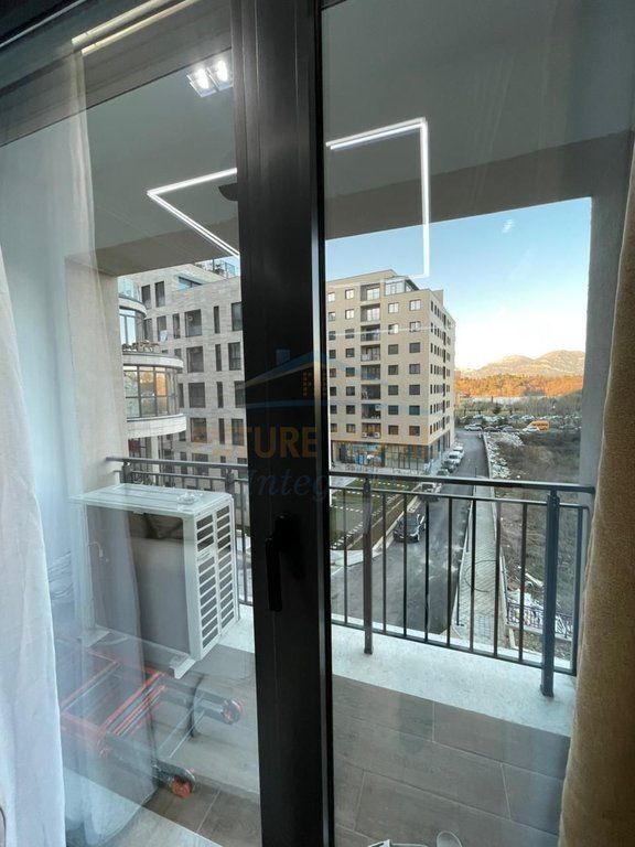Rent, Apartment 2+1+2+2 Parking spaces, Dry Lake, Tirana.