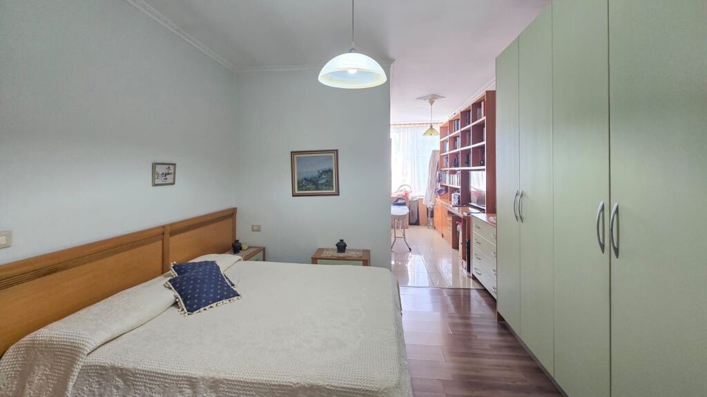 Apartament 2+1+2 per shitje, Komuna e Parisit !