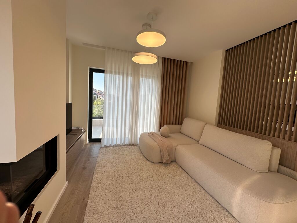 Rent 1+1+ Parking spot Lux,Dry Lake.
