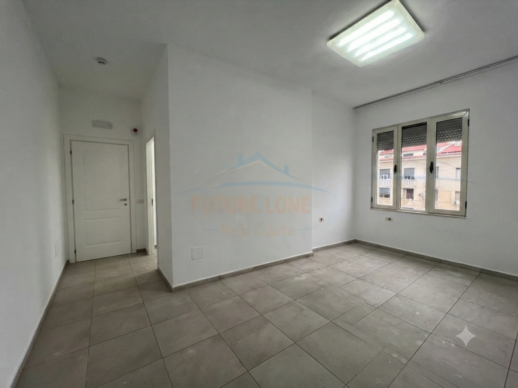 Affitto, Appartamento 2+1+Balconi, Viale Zogu I