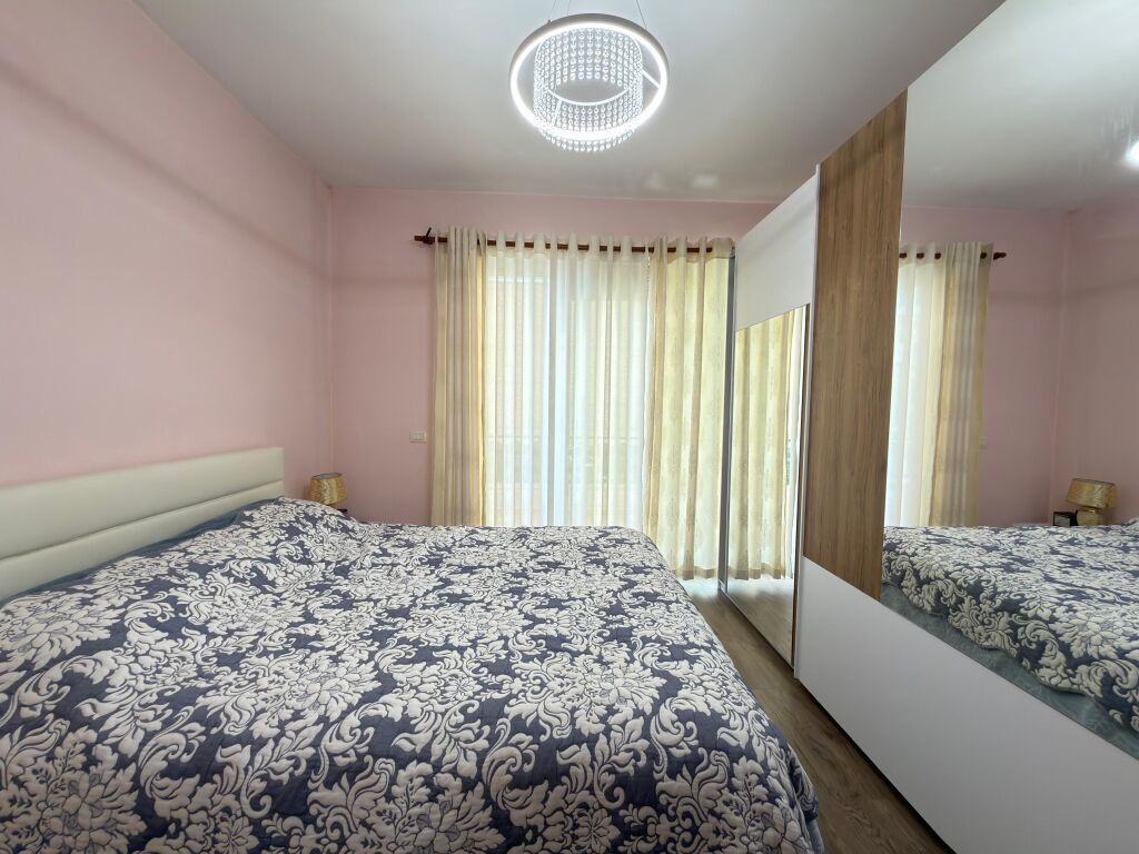 Apartament 1+1 me qira Liqeni i Thate