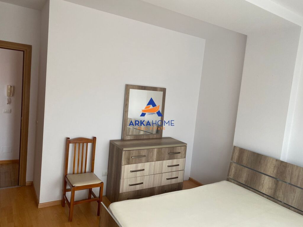 AFFITTASI APPARTAMENTO 1+1+BALCONE "XHAMLLIK" 50.000 LEKE