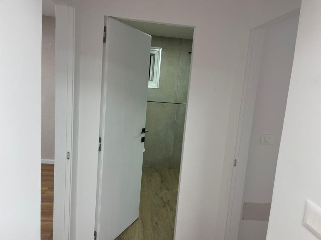 Rent | Apartament 2 + 1 | Rruga Sitki Çiço | 550 €/month