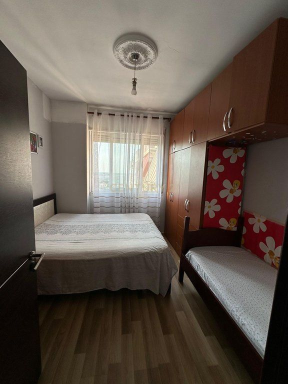 Apartament 1+1 Për Shitje në Kamez Qender, Tiranë