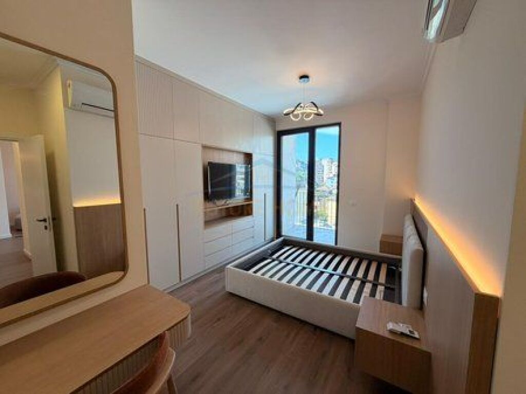 Rent, Apartment 2+1+2+ Parking Space, Altana Luxury Residence, Kosovarëve Street, Tirana.