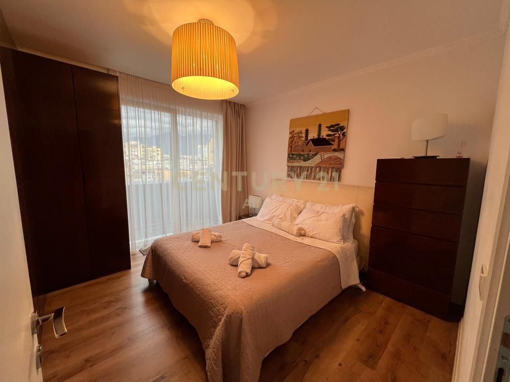 Apartment 1+1 for rent, modern and furnished in the center of Tirana. 800 € /Month