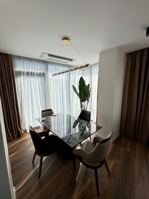 Qira 3+1+2+2Poste parkimi.Lake view Residences.