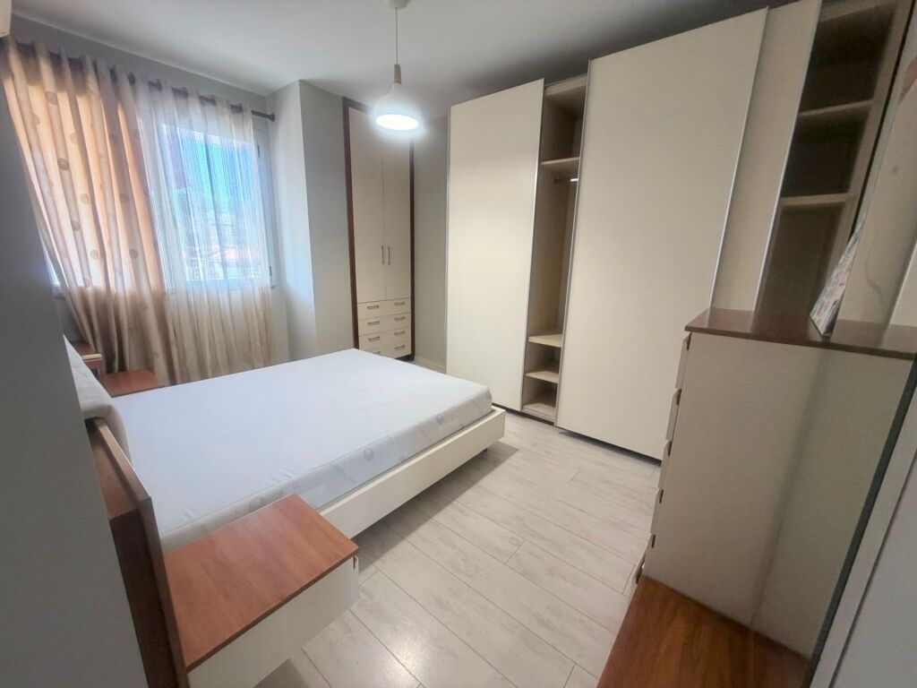 Apartament 2+1 me qira tek Ura e Selites!