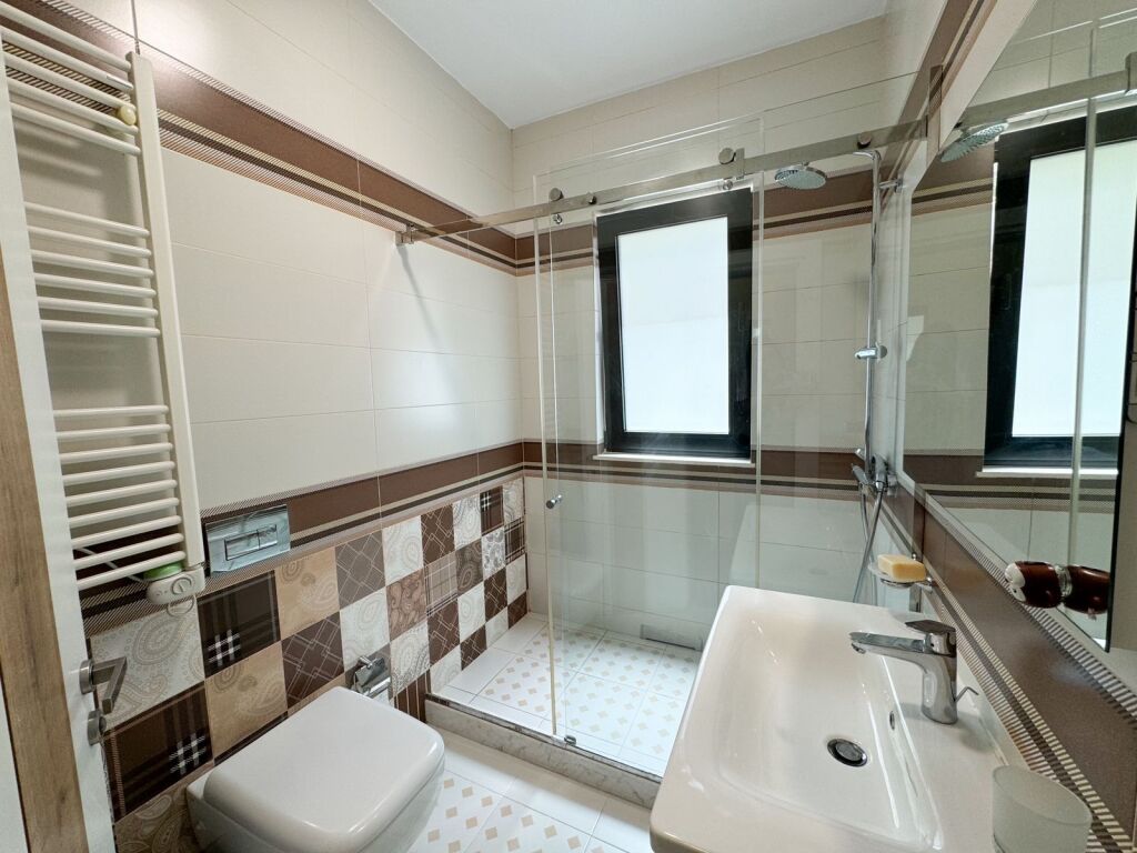 Individual Villa with pool for sale near TEG