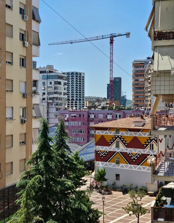 Apartment 4+1+3 for sale Pazari i Ri!