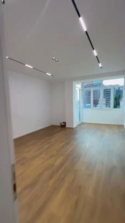 📐 Shitje: Apartament 1+1 te "21 Dhjetori"