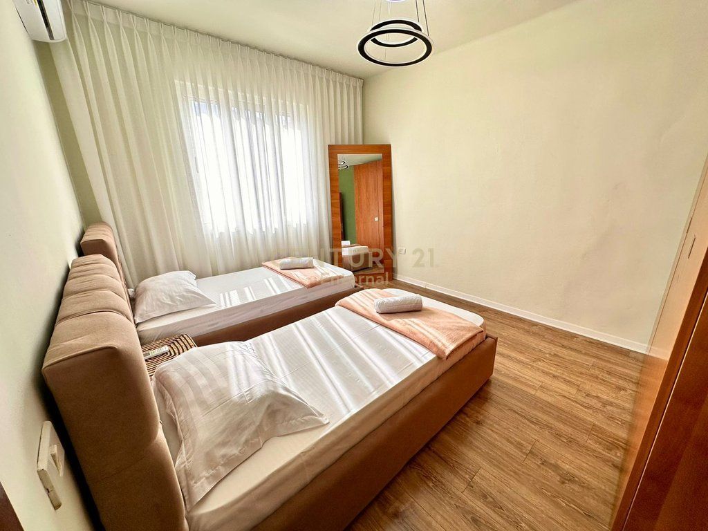 Apartament 2+1 në Shitje te Rruga e Durrësit