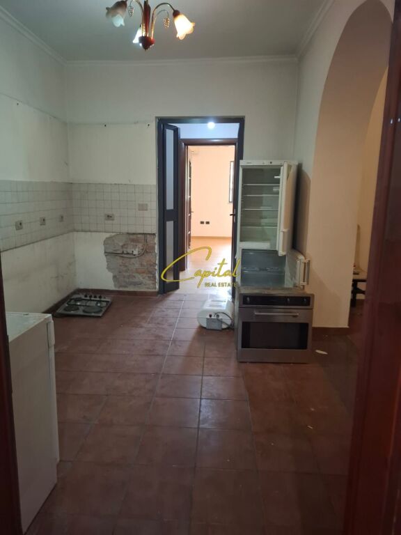 SHITET APARTAMENT 4+1+2 RRUGA E KAVAJES 245.000 EURO - Widok 3
