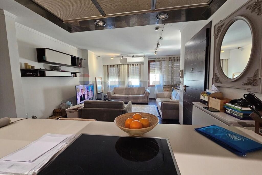 Apartament 1+1 per shitje ne Bllok!