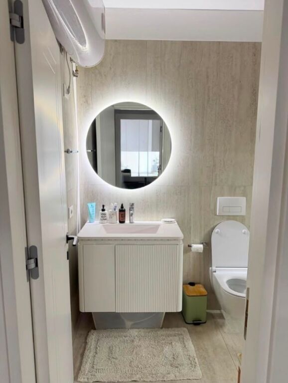 🏡 Apartament 1+1 në shitje – Liqeni i Thatë, Rruga Peti 📍