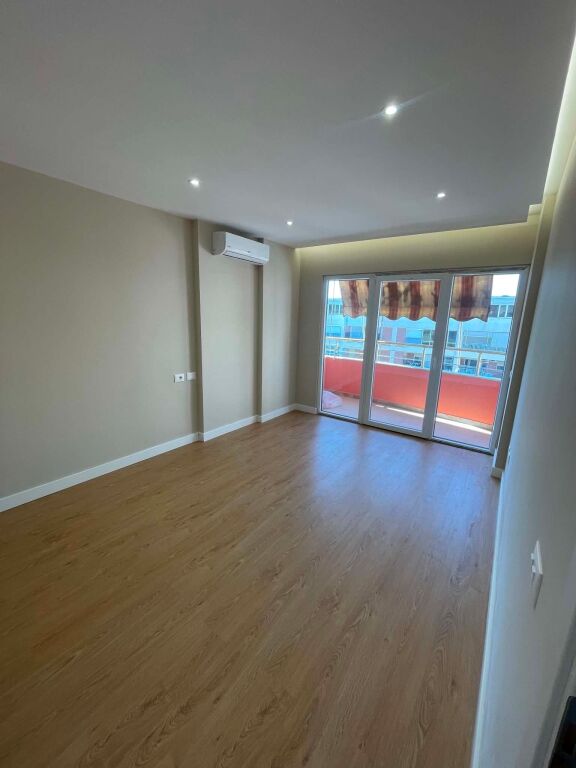 2+1 for sale in the center, 2375 euro/m2, 80 m2 in the center of Tirana