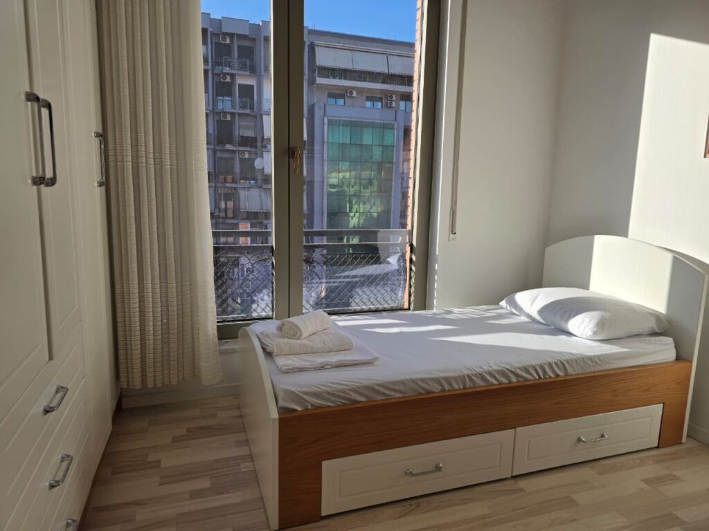 🏡 Apartment 2+1+2 for Rent – Delijorgji, Kavajës Street