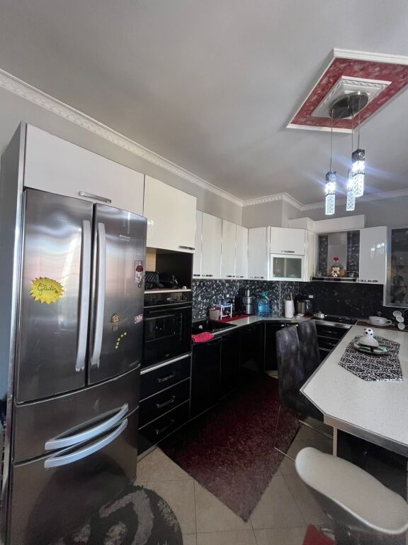 Apartament 1+1 Premium për Shitje – Pranë Kishës Ortodokse, Vlorë