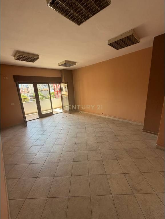 FOR SALE APARTMENT 2+1+2 IN THE CENTER OF TIRANA AT 9 FLOORS