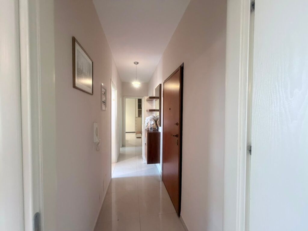 Apartament 2+1 me qira tek Ura e Selites!
