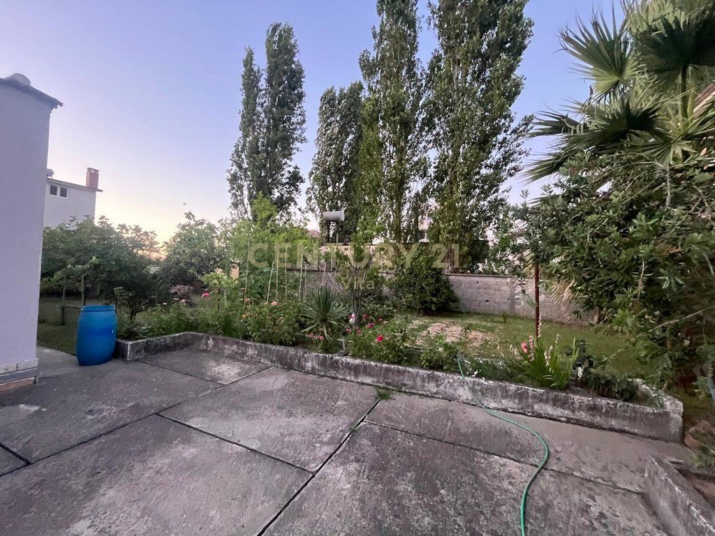 PRIVATE HOUSE FOR SALE IN THE SHKOZET AREA, DURRES !!!!