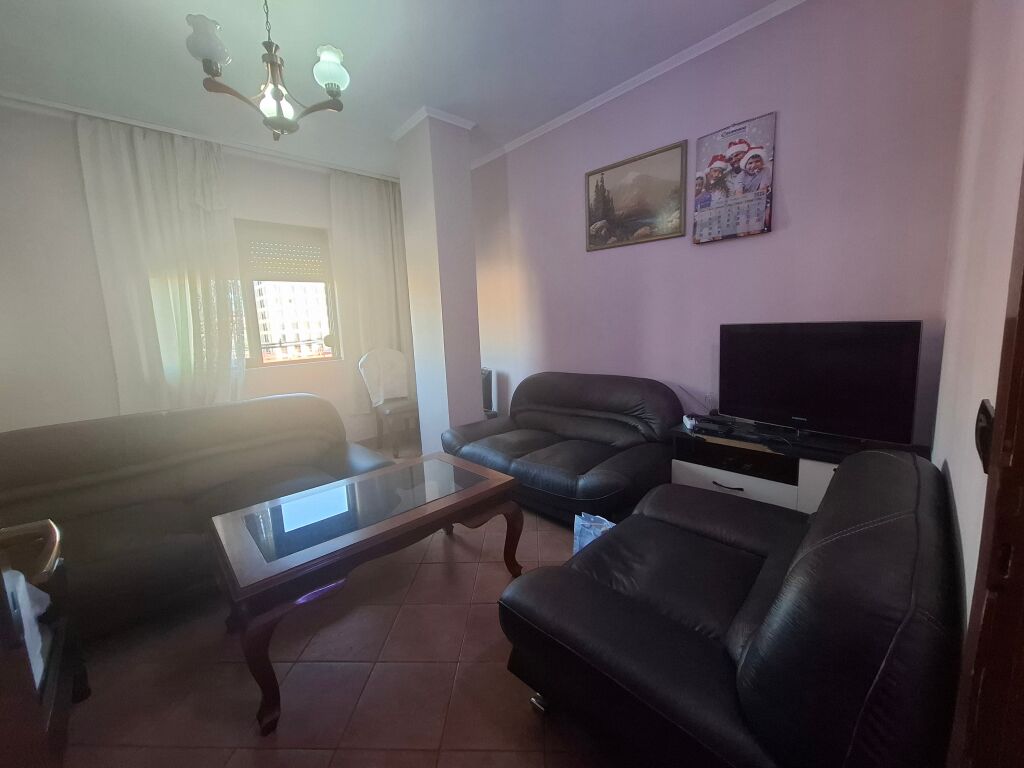 Apartment 2+1 for rent (40,000Lek) - Fusha Ali Demi