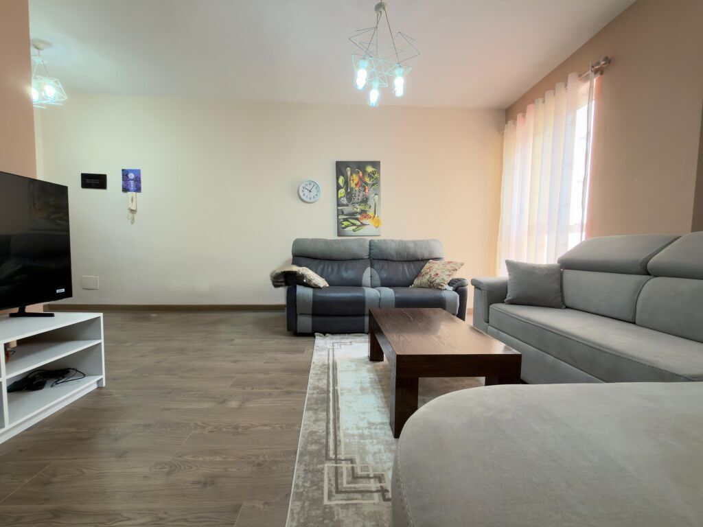 Apartament 1+1 me qira Liqeni i Thate