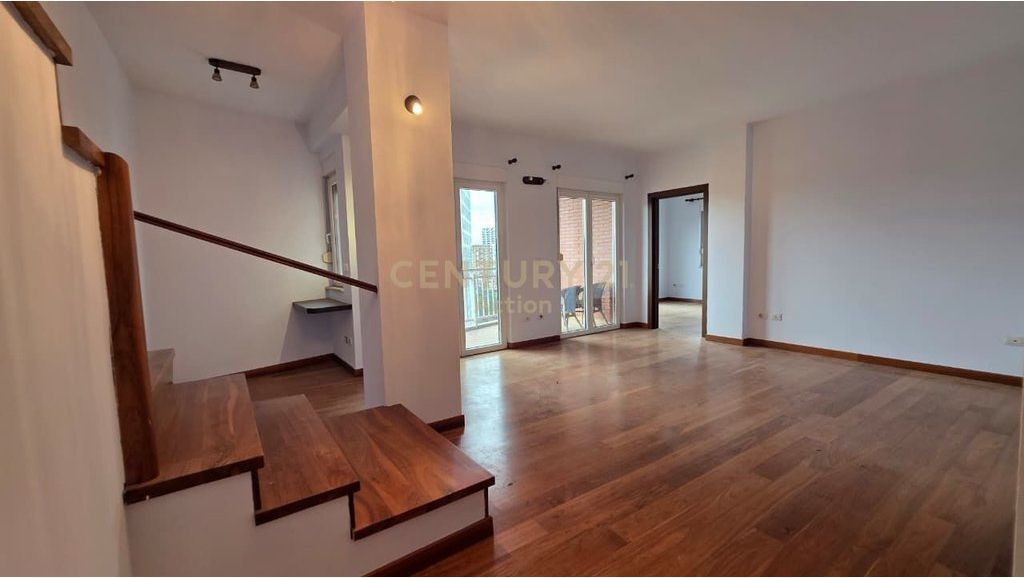 SUPER DUPLEX 326 M2 FOR RENT AT ELBASAN STREET!