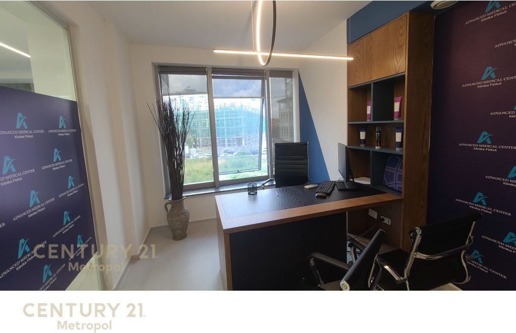 WE RENT SPACE FOR OFFICES OR CLINICS NEAR THE POLICE DIRECTORATE