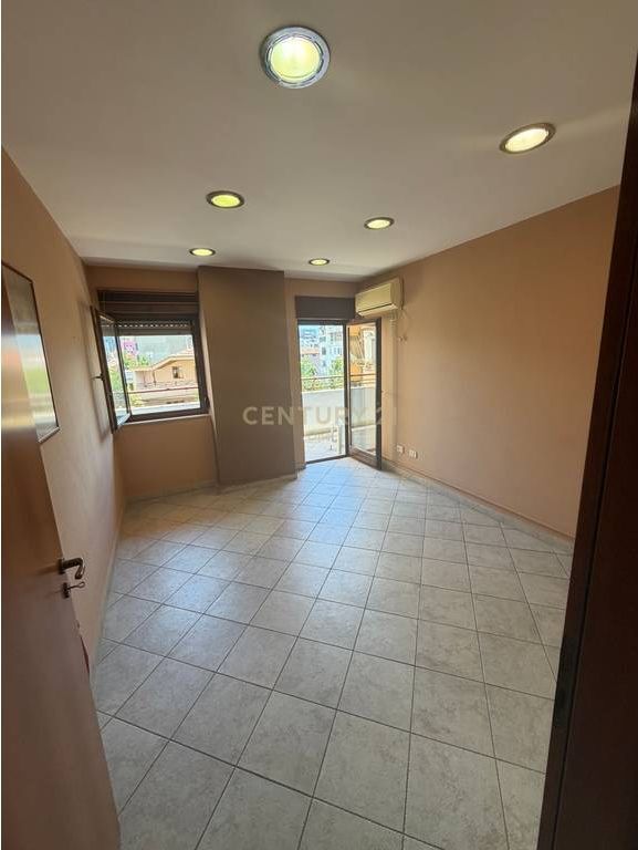 FOR SALE APARTMENT 2+1+2 IN THE CENTER OF TIRANA AT 9 FLOORS