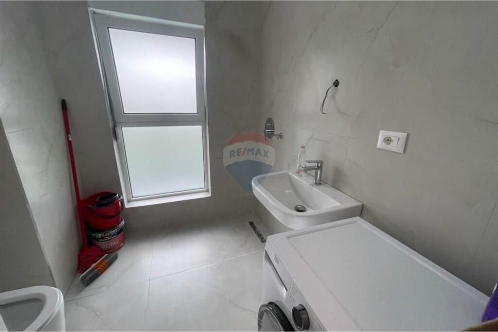 Apartment 1+1 Ali Demi, Mangalem (Kadiu)