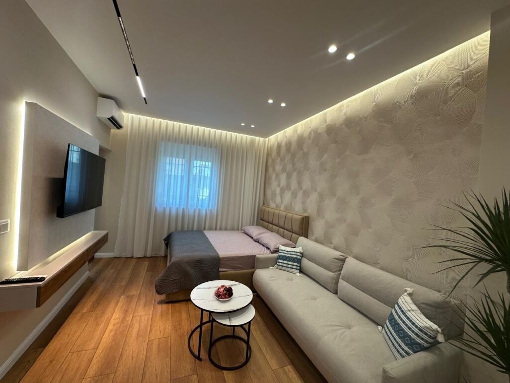 🏢At the New Bazaar, near Optika Roma, a studio apartment with an area of 34m2 is for sale, 120,000Euro