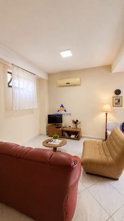 MONOLOCALE IN AFFITTO 50M2 "VICINO AL LAGO" 350.000 LEKE