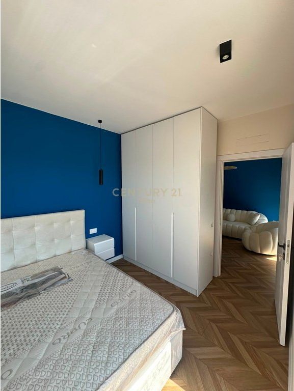 Jepet me qira apartament 1+1 perball Kompleksit Halili!