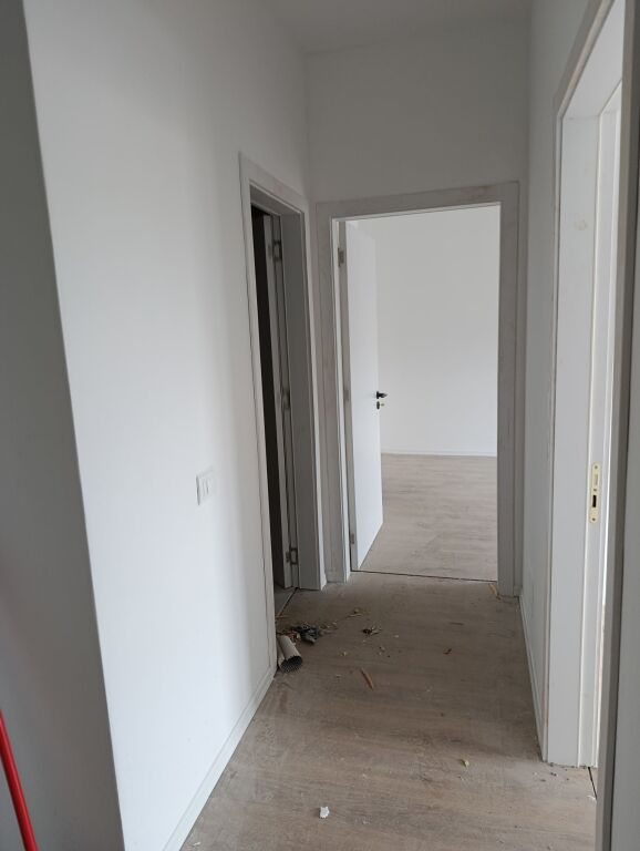 Rent | Apartament 2 + 1 | Rruga 5 Maji | 500 €/month