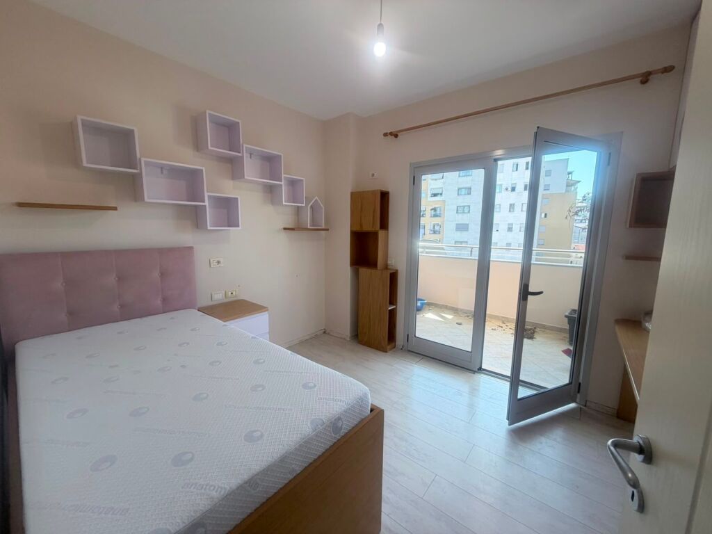 Apartament 2+1 me qira tek Ura e Selites!