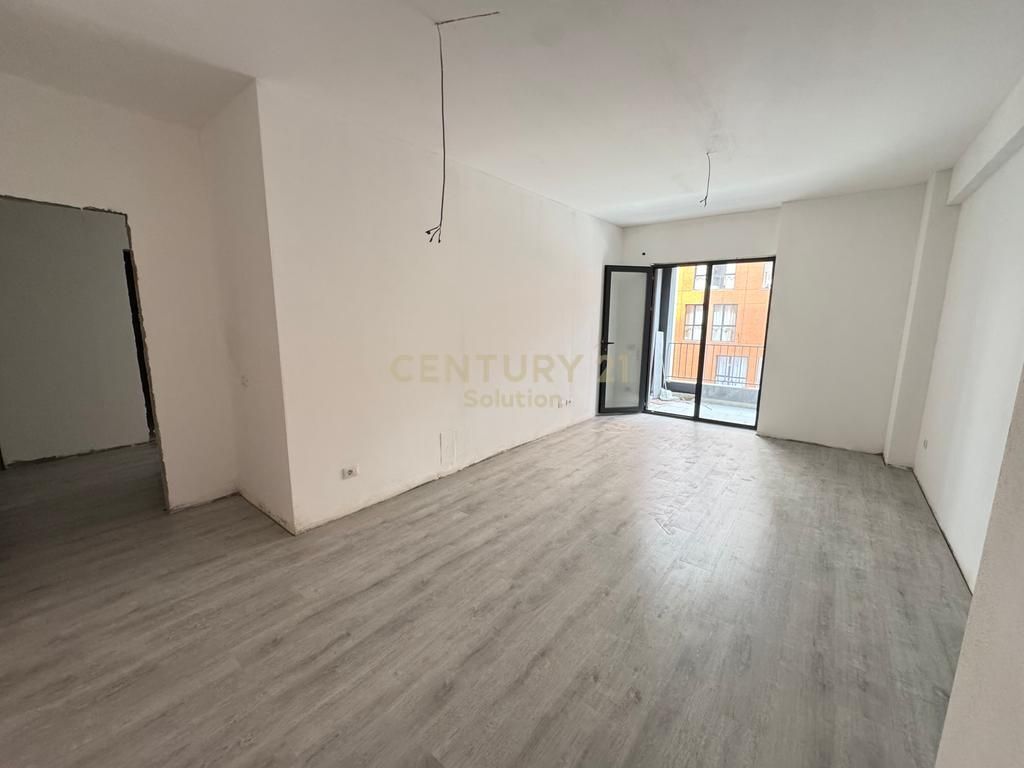 APARTMENT 2+1+2 BATHROOMS FOR SALE NEAR URBAN GATE COMPLEX 160,000 €