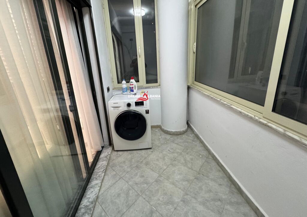 Apartament 2+1 për Shitje në Fresk pranë Thesarit, Tiranë
